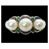 Sterling silver three-pearl ring with round cut