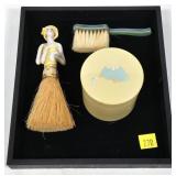 Lot, vintage dresser items