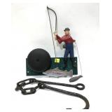 Lot, cast iron fishing bell and large hook