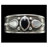 Sterling silver band design ring with bezel set