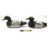 Lot: 2 Vintage Wooden Carved duck decoys