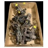 Lot: 6 Assorted vintage traps