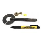 Early Iron Keys(one marked Adlake)