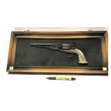 Framed Display Revolver , frame size