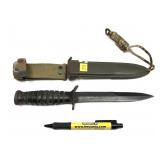 U.S. M3 Camillus knife with U.S. M8 scabbard