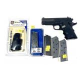 Colt Lightweight Officer