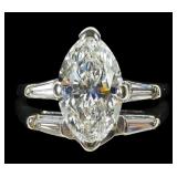 14K White gold and diamond ring with prong set