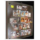 Mickey Mantle 10x12 plaque w/ 21 miniature
