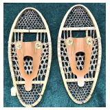 Canadian 14x30 wooden snow shoes