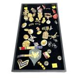 Lot: Assorted Collar brass, ribbons, patches and