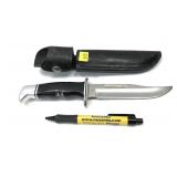 Buck 119 hunting knife with leather sheath