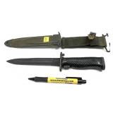 U.S. M5 knife/bayonet with U.S. M8A1 scabbard