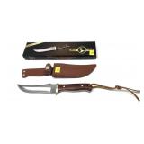 Buck Creek BC-21RW knife with leather sheath and