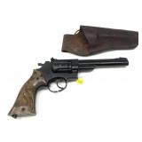 Crosman 38-T .177 cal. Co2 Revolver with leather