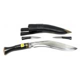 Kukri-style knife with 2 small knives and leather