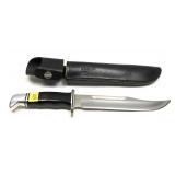 Buck 120 hunting knife with leather sheath