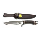 L.L Bean Hunting Knife, with L.L. Bean leather