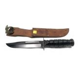 US Camillus fighting knife in USMC leather sheath
