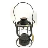 Dietz Visto N.Y.N.H & H railroad lantern with