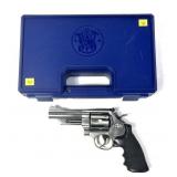 Smith & Wesson Model 629-4 Stainless .44 Mag.
