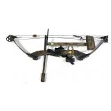 PSE Caroll Intruder II compound bow with quiver,