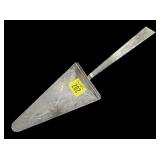 .835 silver pie server, 1.420 T. oz.