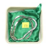 Sterling silver 18" square serpentine necklace,