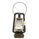 Vintage Dietz Supreme No. 210 lantern with