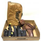 Lot: 4 assorted leather holsters and pistol case
