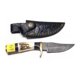 Custom handmade Damascus blade knife with