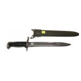 US WWII bayonet with scabbard