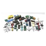 Lot, assorted vintage toys includes Matchbox in