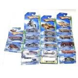 Lot, 17  assorted Hot Wheels vehicles in packages