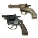 Lot, Vanguard pellet pistol and early cap gun
