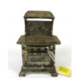 Daisy Cast Iron Toy Gas Stove No. 545 Champion,