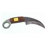 Curved blade knife, 8' overall length