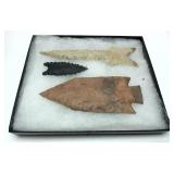 Lot: 3 Native American Stone Arrowheads