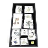 Lot, fashion pins and brooches, including flag set