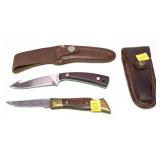 Lot: Sharp Gut hook knife with leather sheath