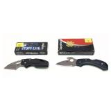 Lot: 2 Folding knives with boxes, Spyderco
