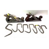 Lot, vintage wood planes includes Handyman and