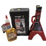 Lot, 6 ton hydraulic bottle jack, jack stand and