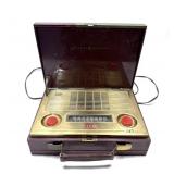 Vintage GE 145 Radio