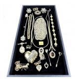 Lot, vintage fashion jewelry