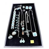 Lot, fashion jewelry, some may be turquoise?