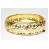 18K Yellow gold lattice design hinged bangle