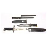 Lot: 2 U.S. Bayonets with scabbards and early