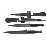 Lot: 2 Daggers with sheaths
