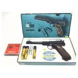 Daisy CO2 200 .177 Cal. CO2 BB pistol in box