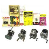 Lot: 4 Vintage fishing reels, includes: